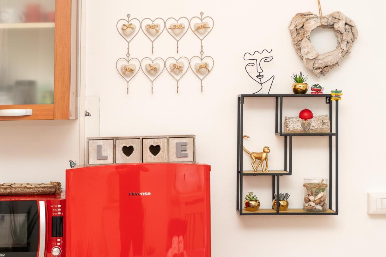 Portatorre Suite, A Charming Apartment In The Heart Of Como, Free Private Parking, Air Conditioning & More! ภายนอก รูปภาพ