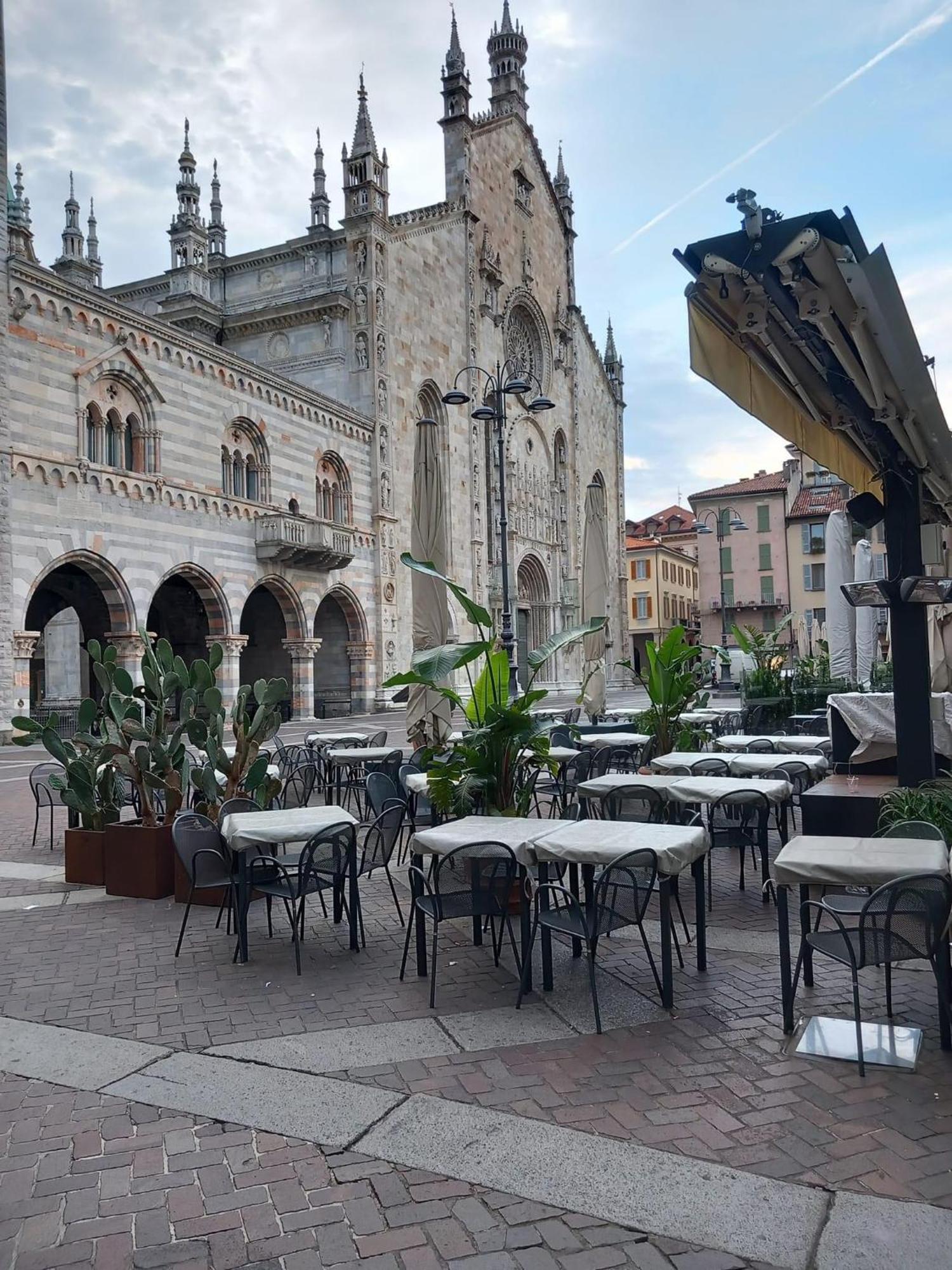 Portatorre Suite, A Charming Apartment In The Heart Of Como, Free Private Parking, Air Conditioning & More! ภายนอก รูปภาพ