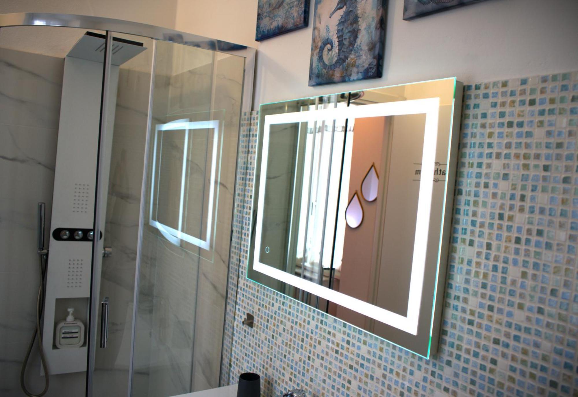 Portatorre Suite, A Charming Apartment In The Heart Of Como, Free Private Parking, Air Conditioning & More! ภายนอก รูปภาพ